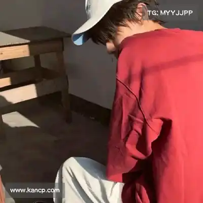 孔铃媚